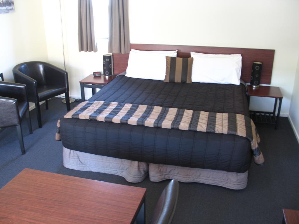 Sherborne Motor Lodge Christchurch Exterior photo